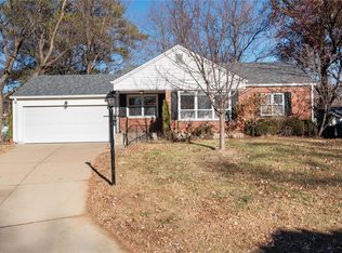 201 Sunningwell Dr, Saint Louis, MO