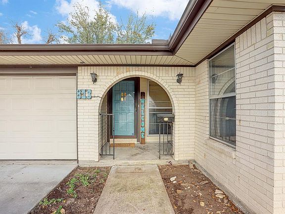 5th image of 813 Ivy Ave