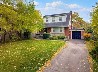 27 King Georges Dr, Toronto, ON M6M 2H1