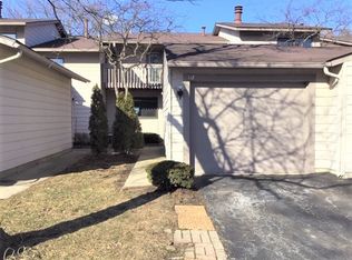 118 Harding Ct, Vernon Hills, IL 60061