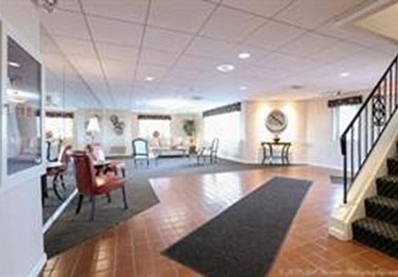 5th image of 295 Lynn Shore Dr APT 406