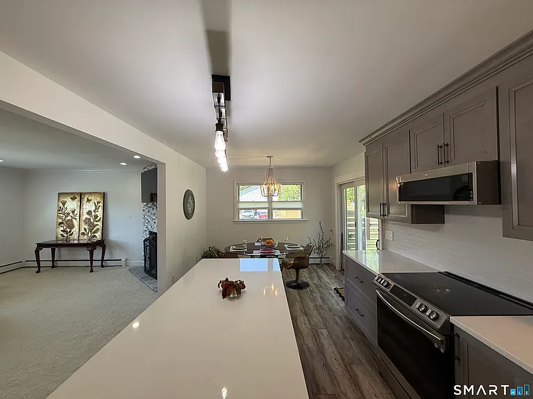 29 Deer Ridge Rd — Photo 3