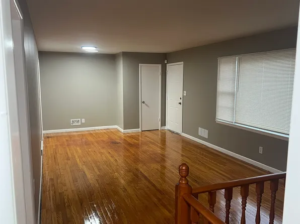 8818 Kentucky Ave, Kansas City, MO 64138