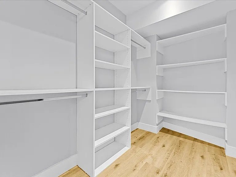 1348 S Burnside Ave #4 — Photo 11