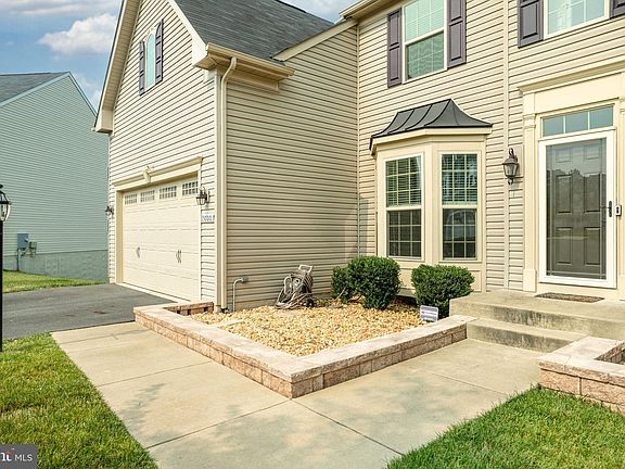 4th image of 15700 Birdsong Ct