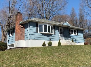 10 Rubson Dr, Danbury, CT 06811