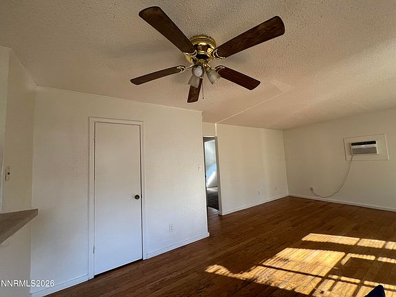 3rd image of 602 Pine Meadows Dr APT 1