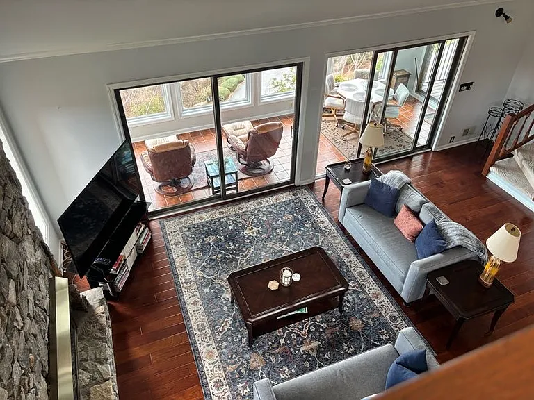 1403 Fleetwood Plz — Photo 6