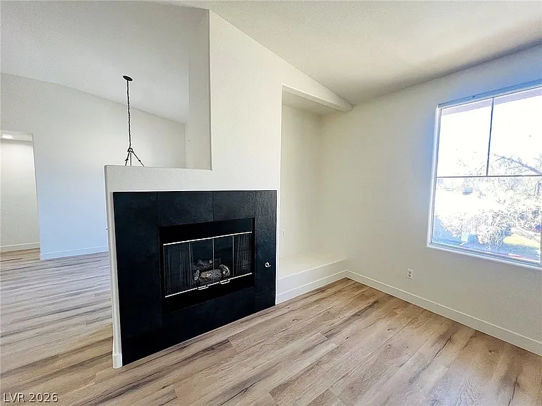 912 Duckhorn Ct #203 — Photo 11