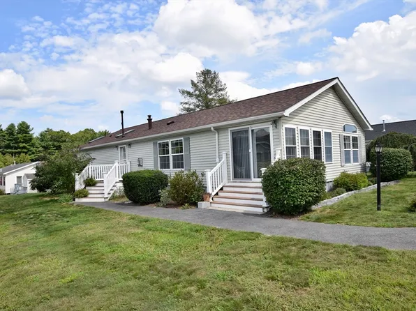 29 Lyn Ln, Middleboro, MA 02346