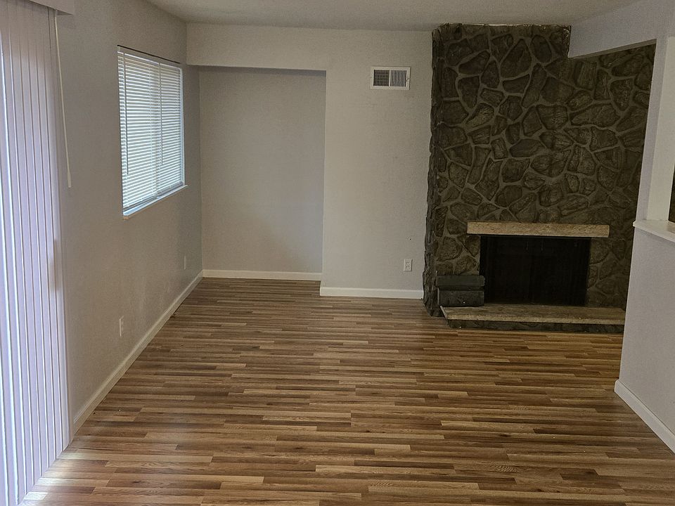 1st image of 10201 Cedarhurst Dr