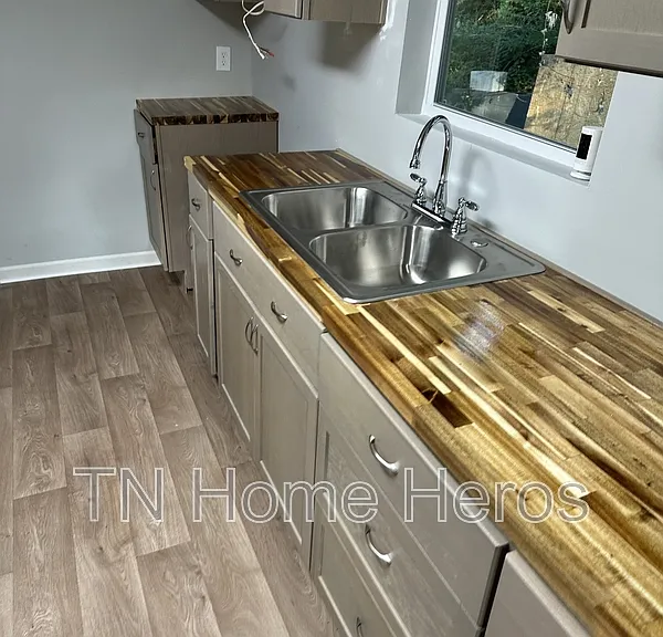 5247 McIntyre Rd — Photo 5