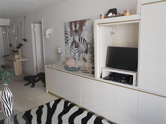 3rd image of 3460 S Ocean Blvd #3120