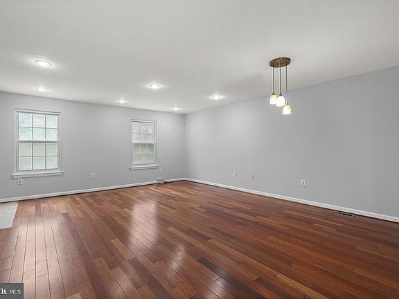 4th image of 8437 Snowden Oaks Pl