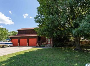 1609 Sherwood Oaks Dr SW, Decatur, AL 35603