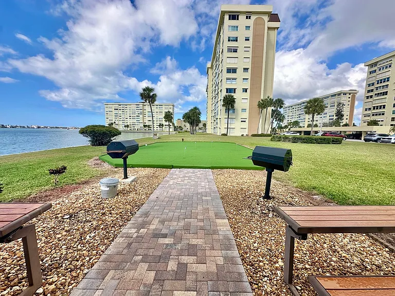 4550 Cove Cir #905 — Photo 18