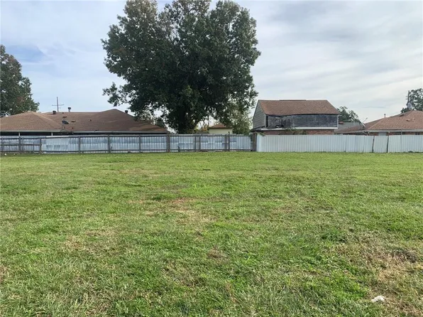 41166 W Laverne St, New Orleans, LA 70126