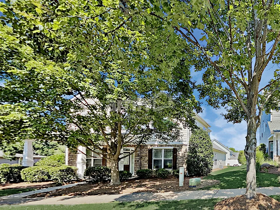 208 Harmony Lake Dr