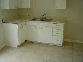5th image of 7214 Glendora Ave