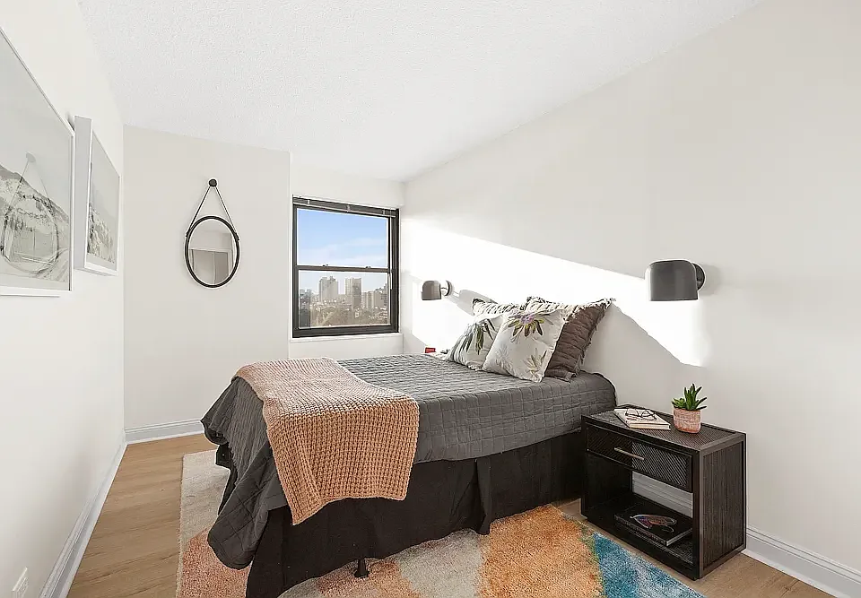 1990 Lexington Ave #6J