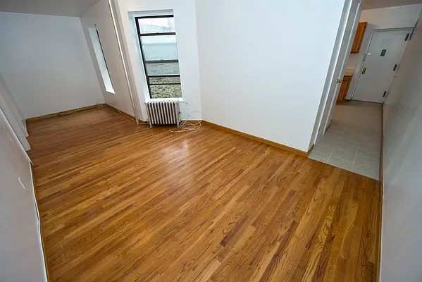 Rented by Nolita Group | media 9