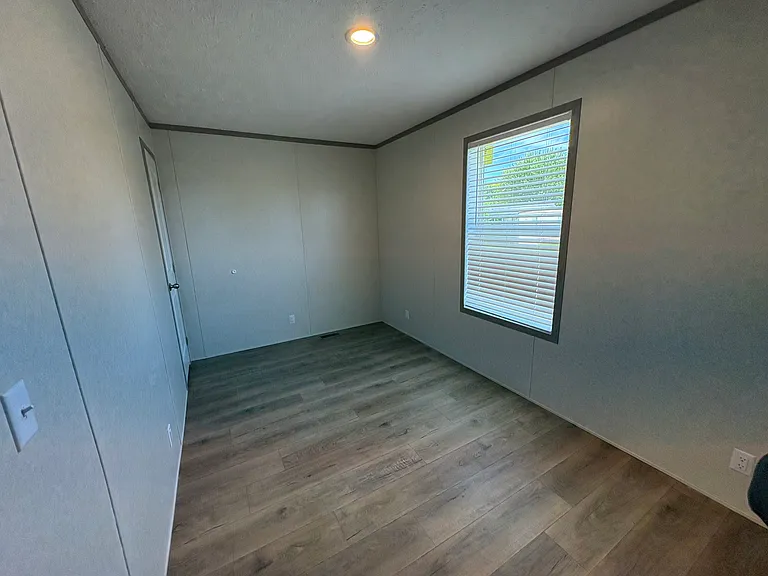 57400 Bedford Blvd — Photo 23