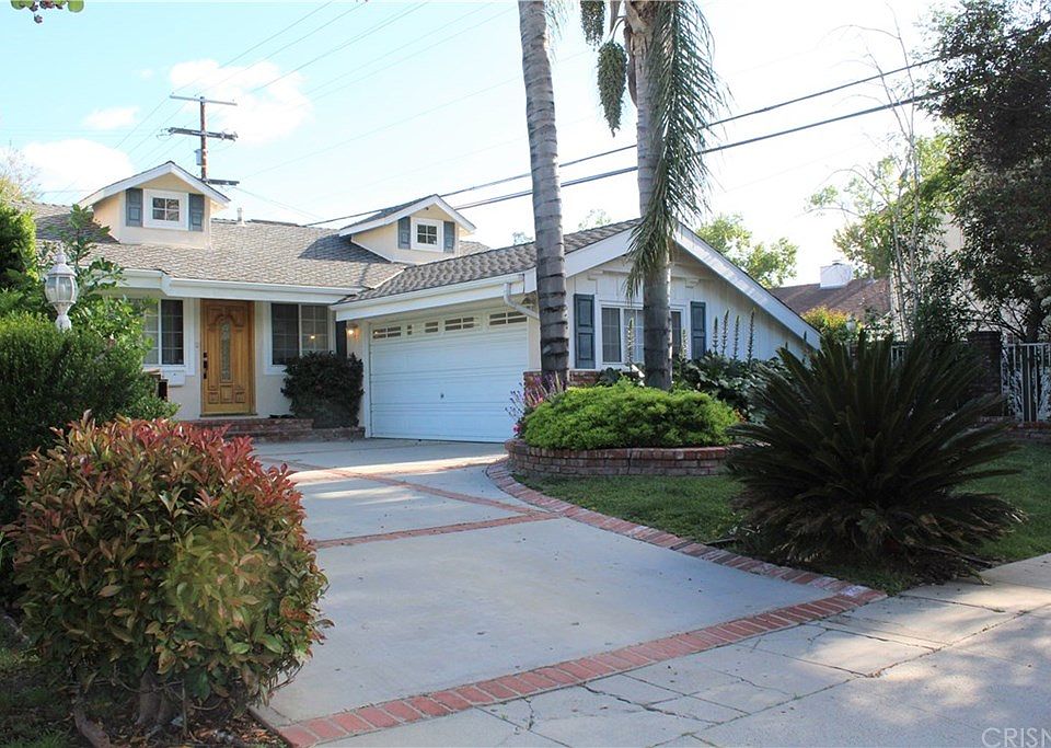 1st image of 21918 Martinez St