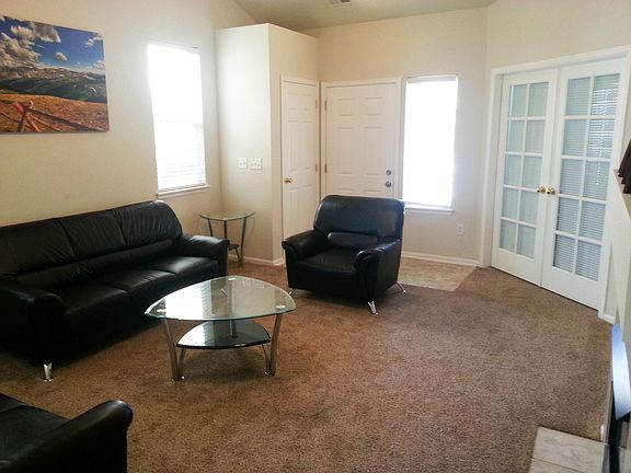 3rd image of 3827 Glenarbor Ln Unit B