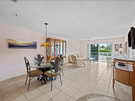 3rd image of 421 S Lakeside Drive #10
