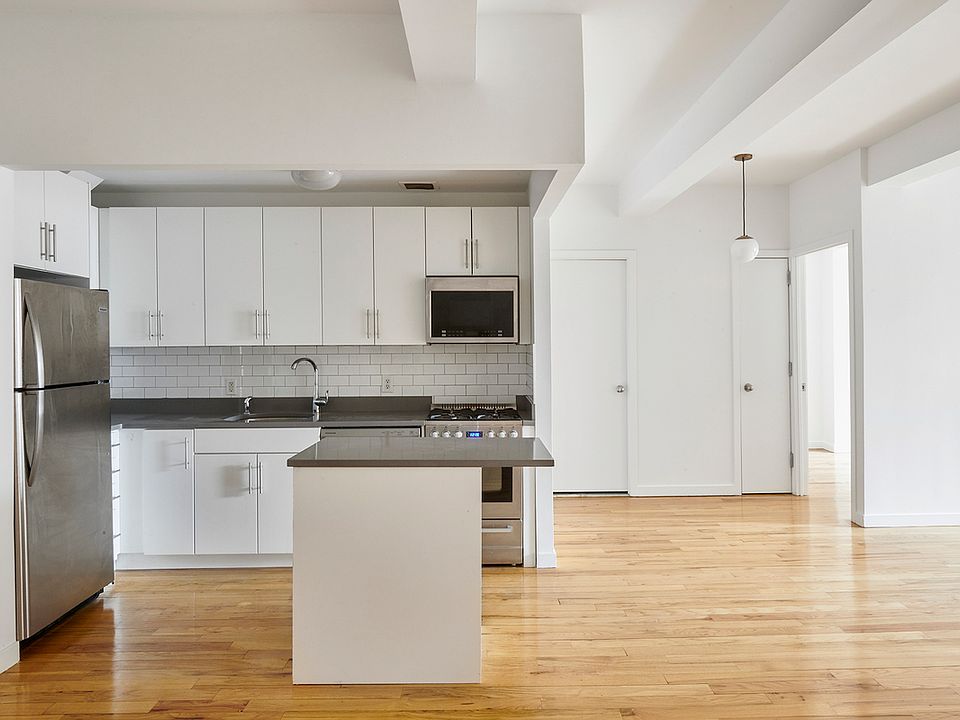 1st image of 60 W 14th St APT 7B