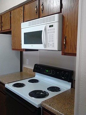 2nd image of 1813 Westminster St APT 102