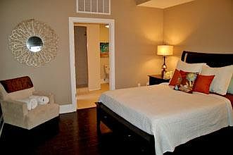 2nd image of 329 Main St APT 6A