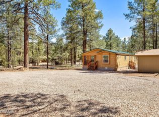 2892 Pine Rim Rd, Overgaard, AZ 85933