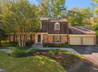 9500 Falls Bridge Ln, Rockville, MD 20854