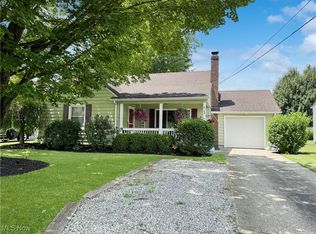 3105 Estates Cir, Youngstown, OH