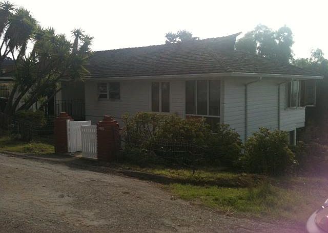 1st image of 2587 Hillcrest Ave