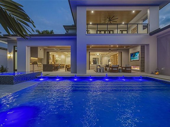 2nd image of 405 Putter Point DR