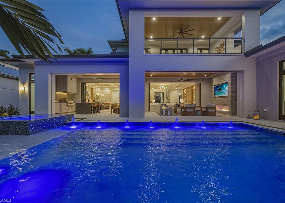 1st image of 405 Putter Point DR