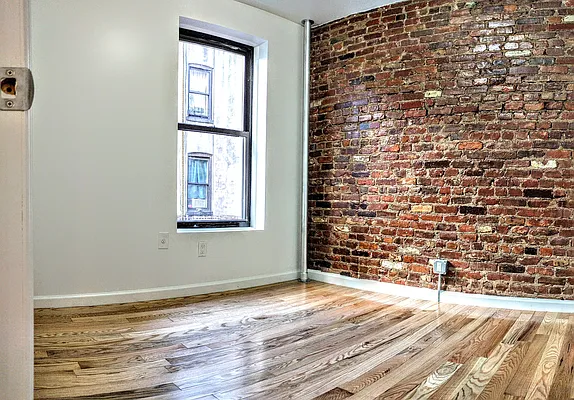 Rented by Union Square Property Management | media 10
