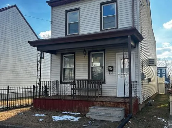 640 Corson St, Bristol, PA 19007