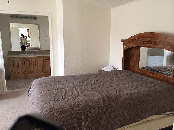 5th image of 5508 N Butterfield Ave