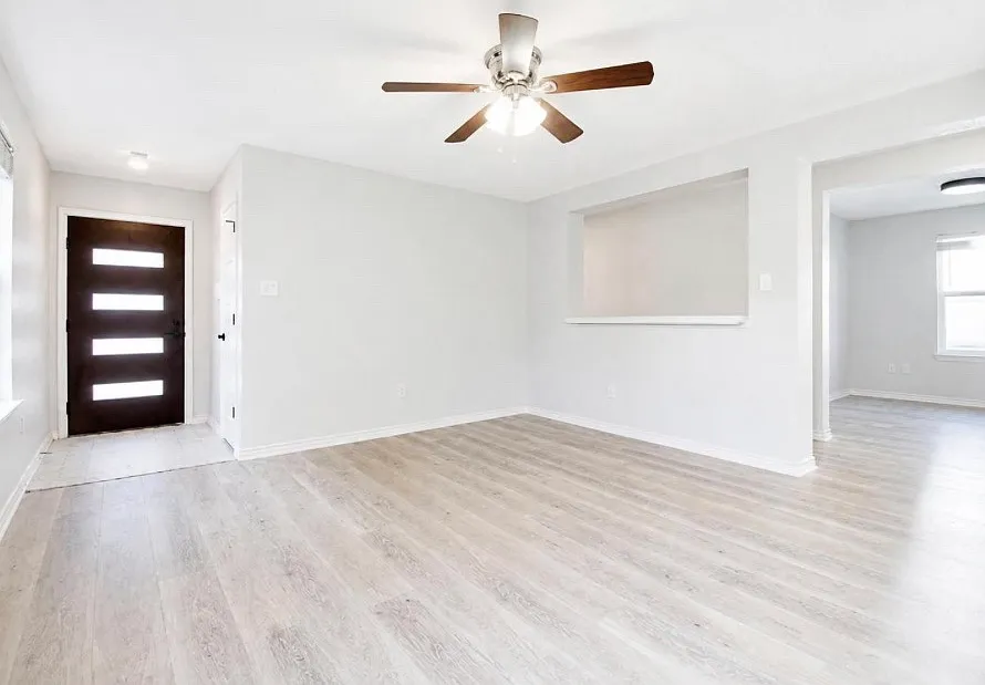 3 bed, 1389 sqft, $1,750 — Photo 4