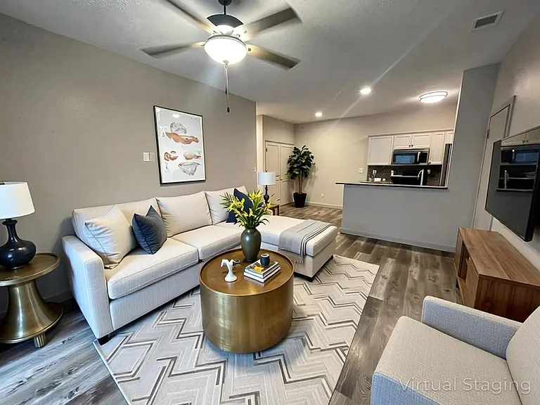 325 Majestic Dr #134 — Photo 1