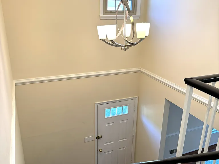 Two level entrance with all brushed nickel fittings