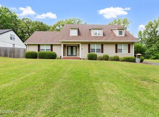 37 Springview Dr, Jackson, TN 38305