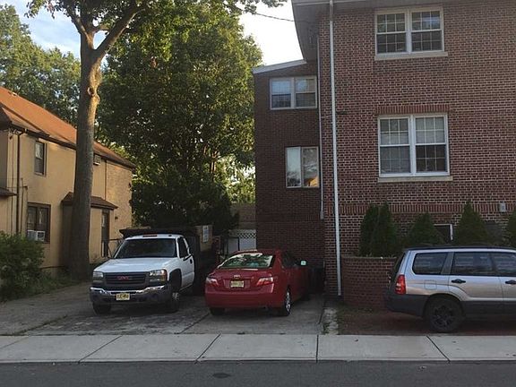 3rd image of 580 Palisade Ave Floor 1