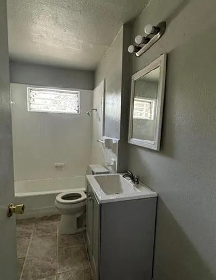 1822 E Madison Ave — Photo 8