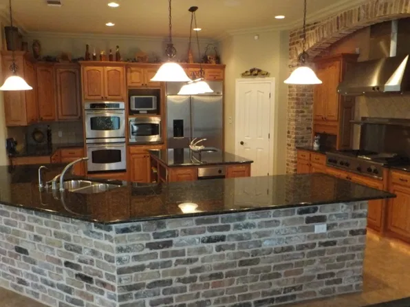 112 Shady Elm Dr, Georgetown, TX 78633