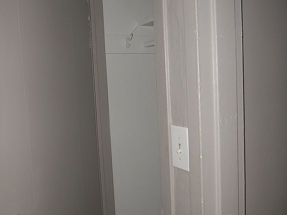 3rd image of 65 Linda Dr APT 2