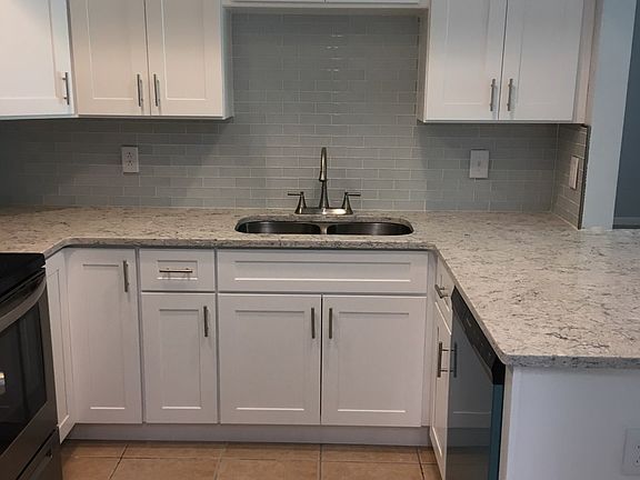 5th image of 1719 Cloverlawn Ave #1